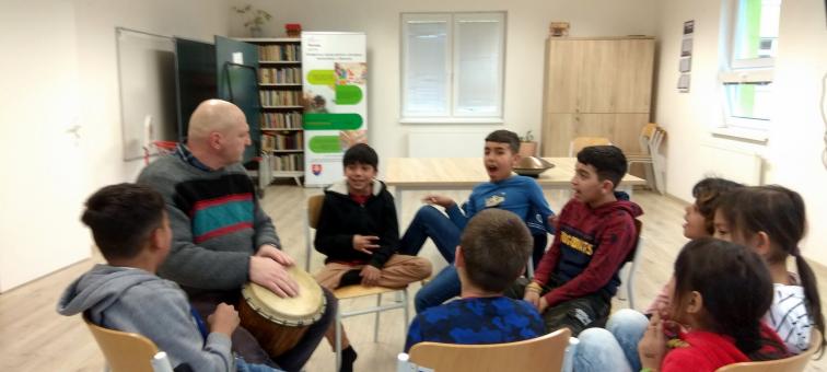 Prázdninové aktivity NÓRSKEHO FONDU v komunitnom centre
